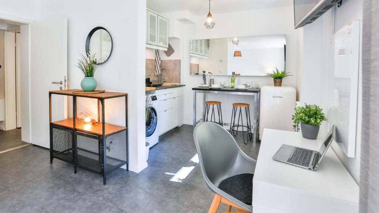Studio Hirsch56 - Zentral-Ruhig-Terrasse-Netflix Karlsruhe Bagian luar foto