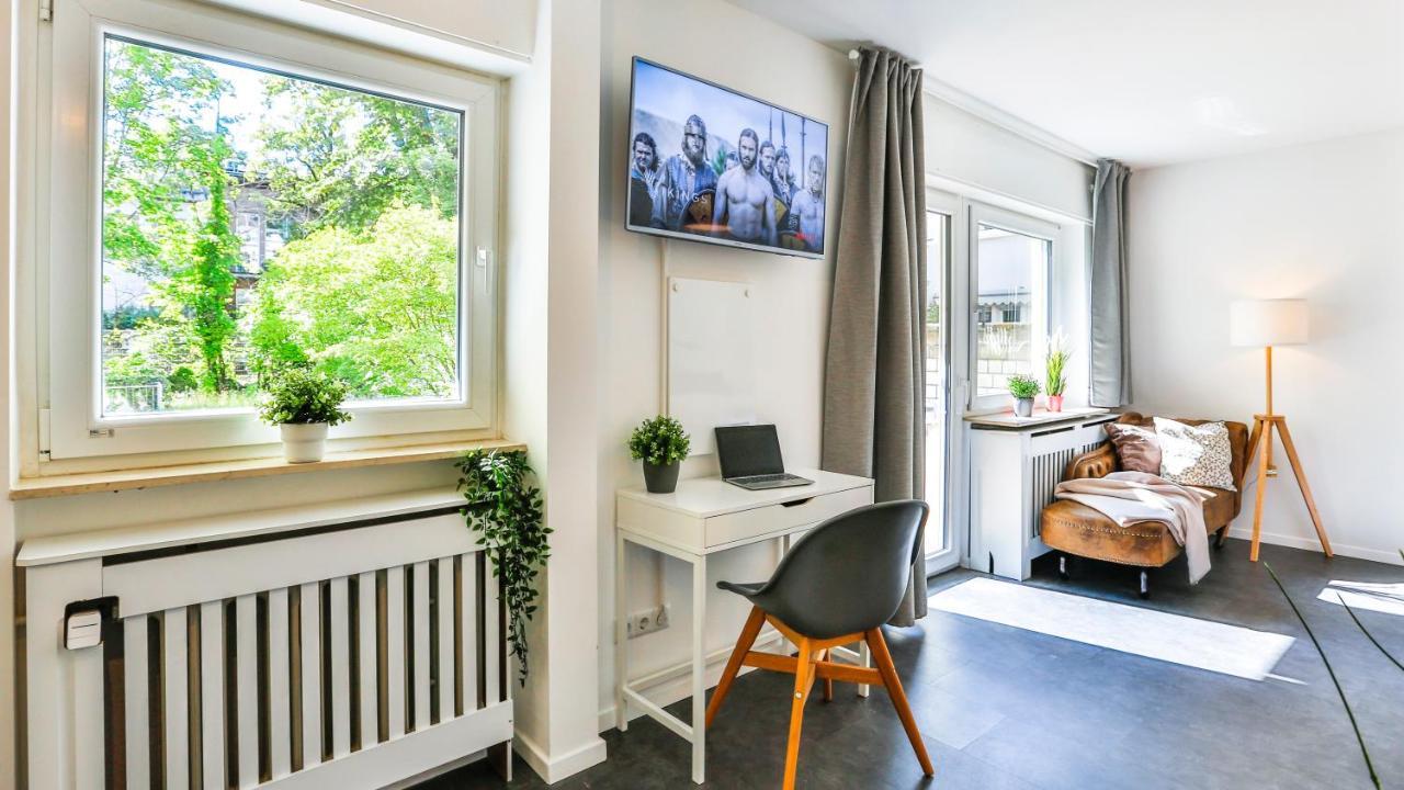 Studio Hirsch56 - Zentral-Ruhig-Terrasse-Netflix Karlsruhe Bagian luar foto