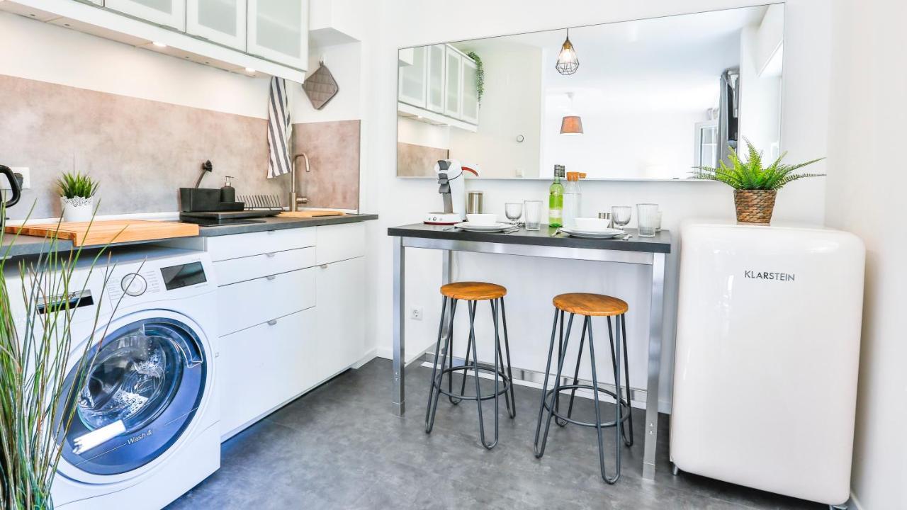 Studio Hirsch56 - Zentral-Ruhig-Terrasse-Netflix Karlsruhe Bagian luar foto