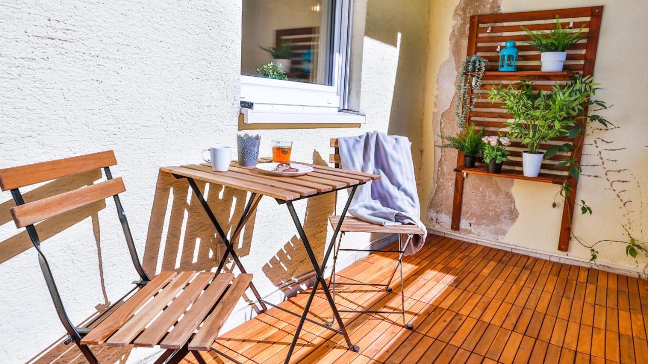 Studio Hirsch56 - Zentral-Ruhig-Terrasse-Netflix Karlsruhe Bagian luar foto
