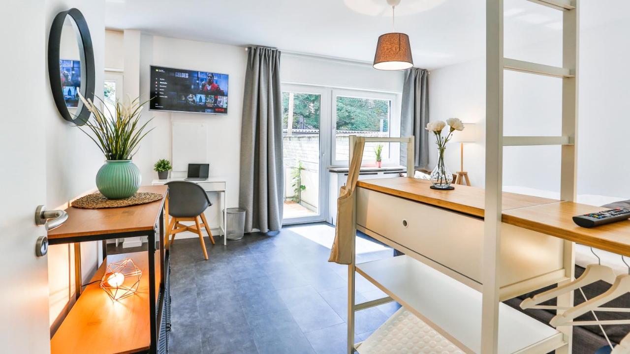 Studio Hirsch56 - Zentral-Ruhig-Terrasse-Netflix Karlsruhe Bagian luar foto