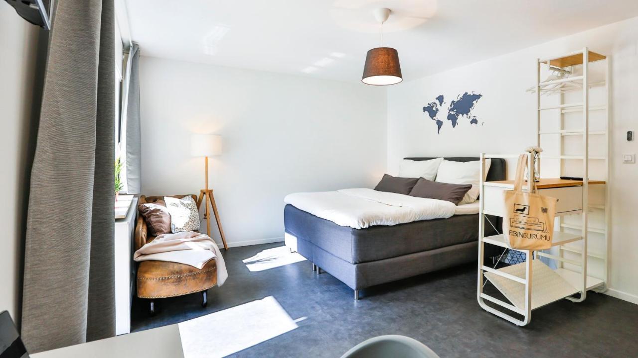 Studio Hirsch56 - Zentral-Ruhig-Terrasse-Netflix Karlsruhe Bagian luar foto