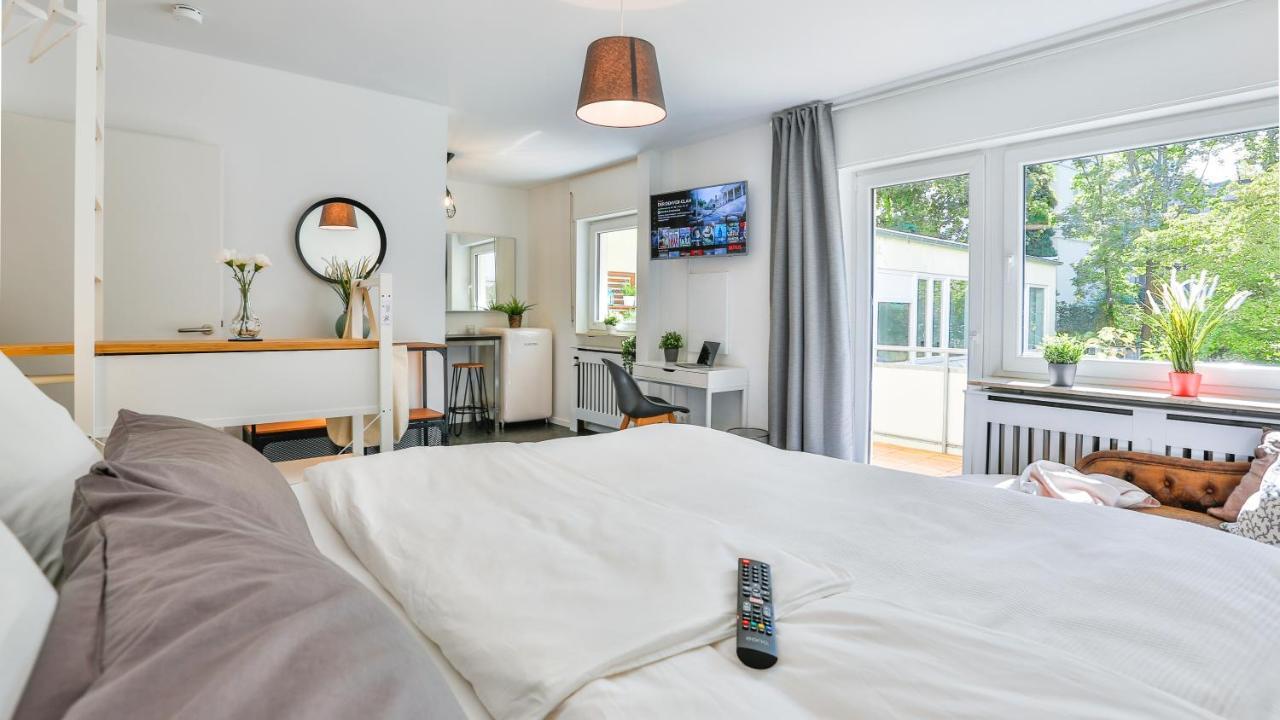 Studio Hirsch56 - Zentral-Ruhig-Terrasse-Netflix Karlsruhe Bagian luar foto